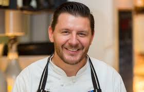Manu Feildel Manu Feildel