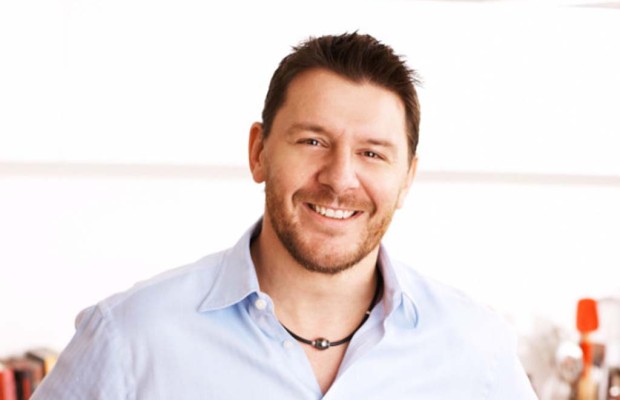 Manu Feildel Manu Feildel